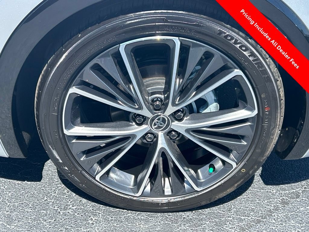 Used 2026 Toyota Prius Limited FWD image 26