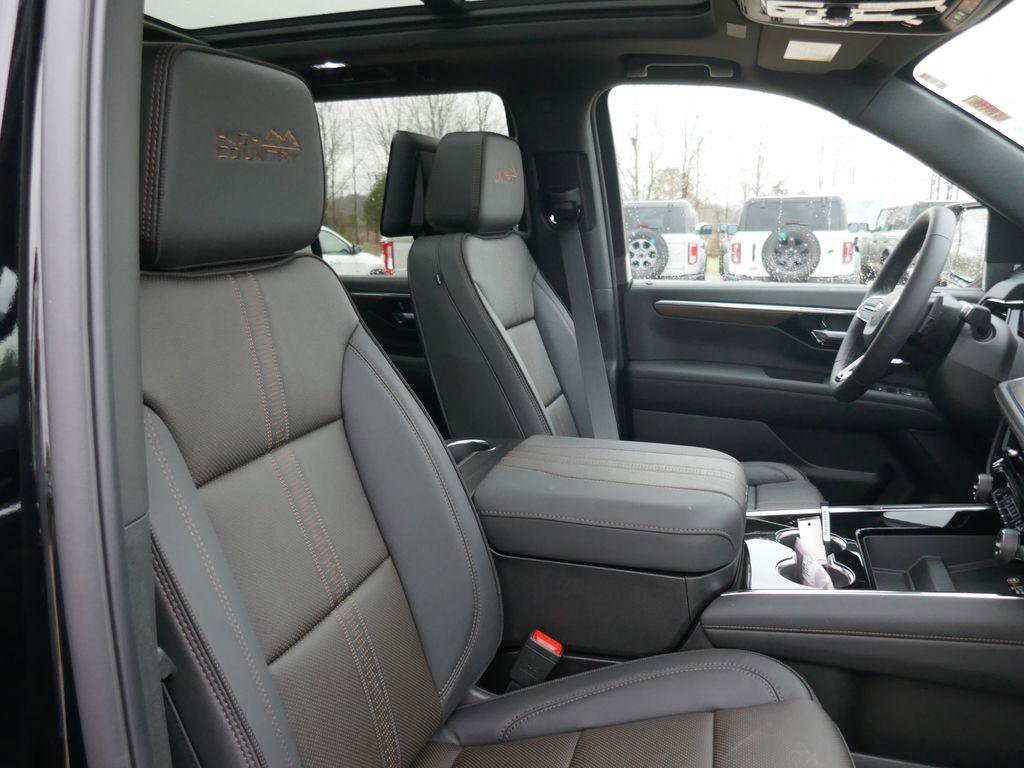 New 2026 Chevrolet Tahoe High Country image 10