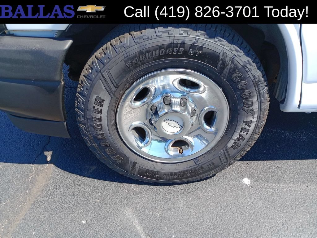 Used 2017 Chevrolet Express 2500 LS RWD image 32