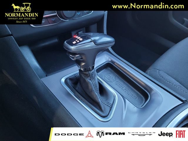 Used 2019 Dodge Charger SXT RWD image 12