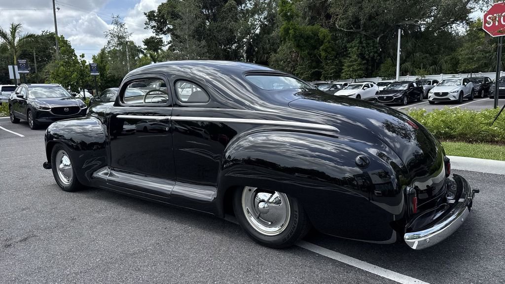 Used 2022 Chrysler Voyager LX image 12