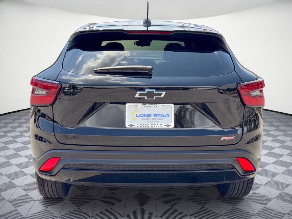Certified 2025 Chevrolet Trax RS w/ Sunroof Package FWD image 11