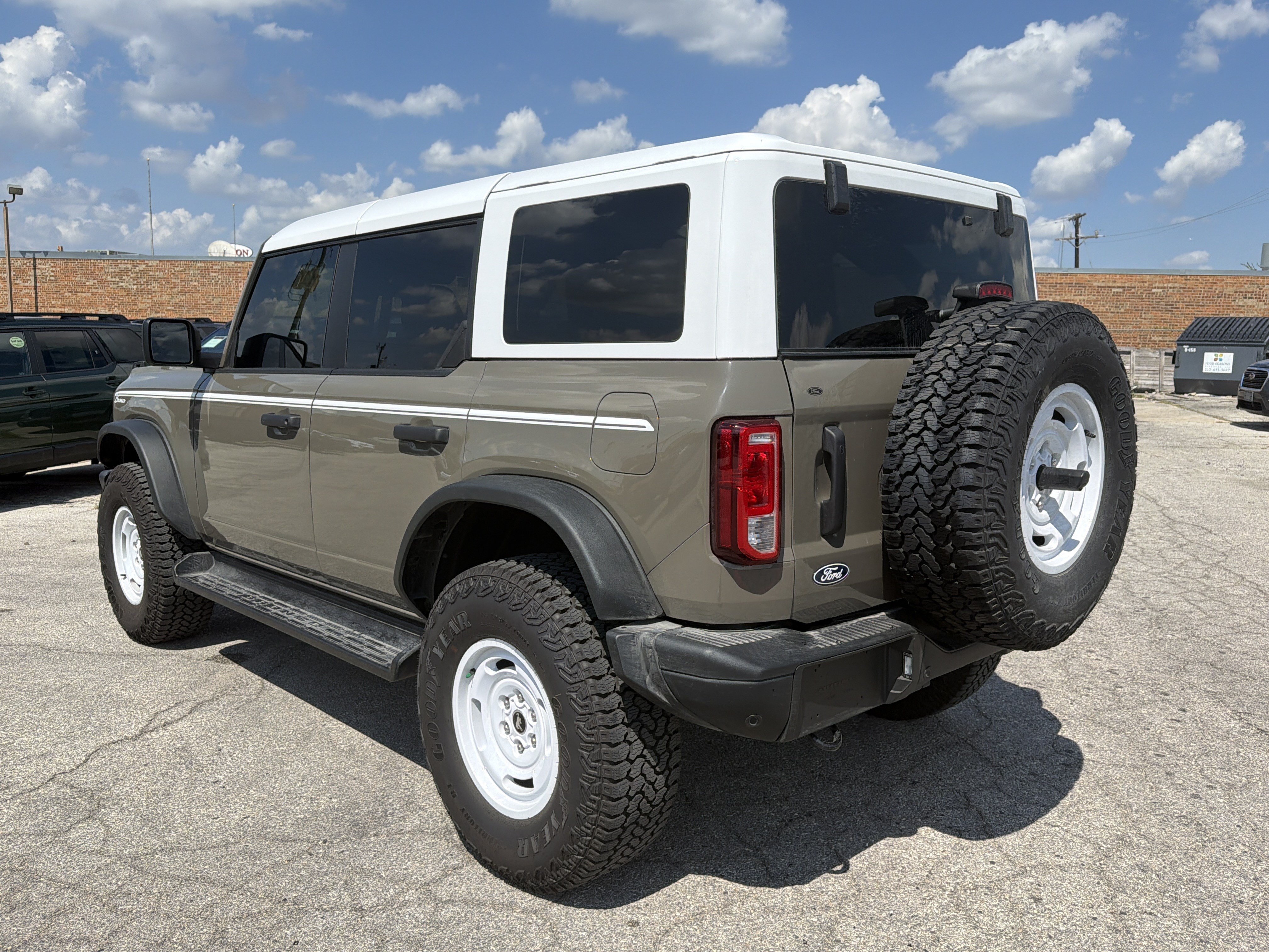 Used 2026 Ford Bronco Heritage Edition AWD/4WD image 5