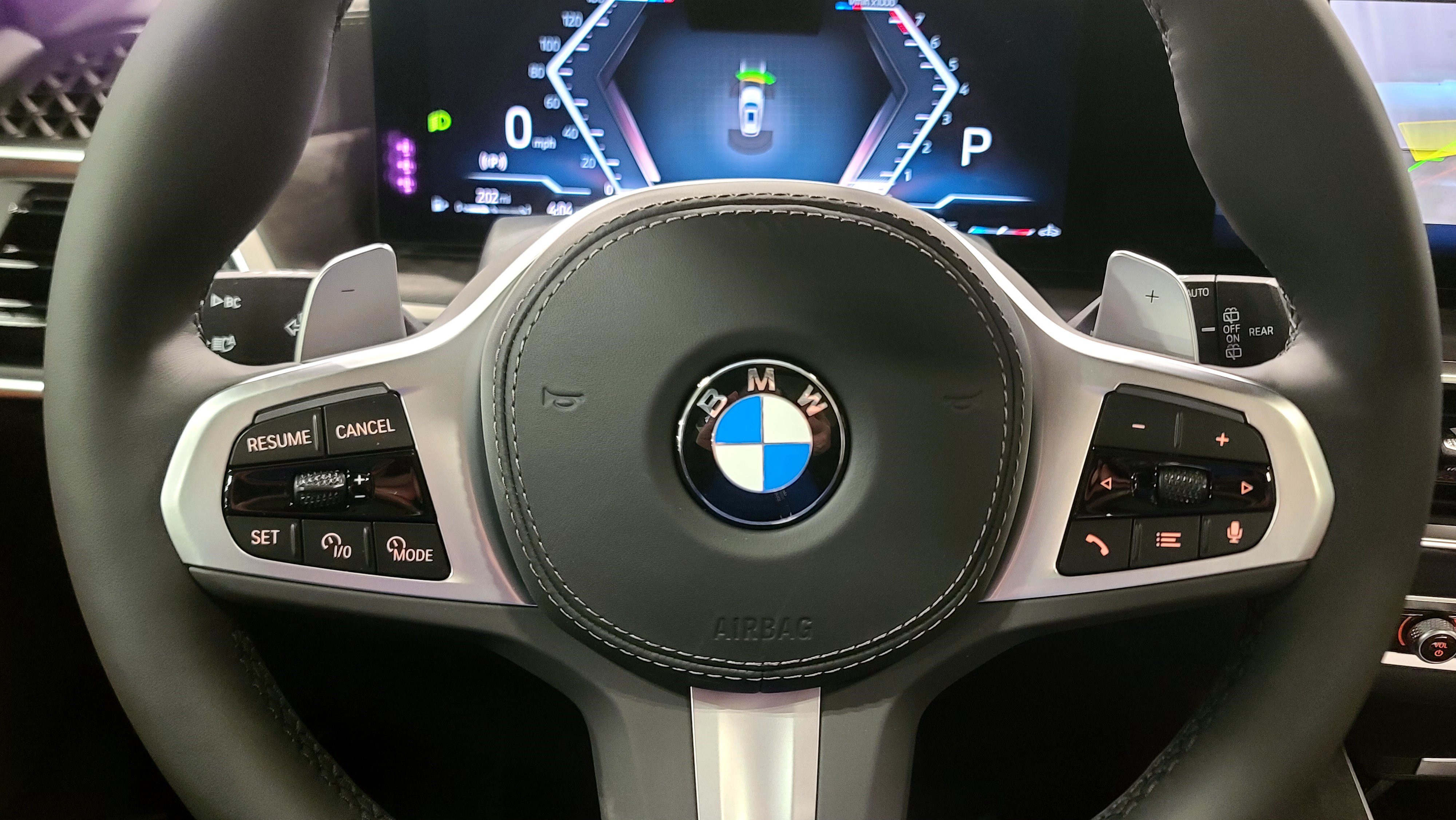 Used 2026 BMW X5 xDrive40i w/ M Sport Package AWD/4WD image 16