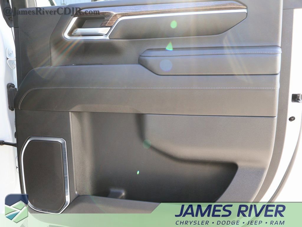 Used 2024 GMC Sierra 2500 SLE w/ SLE Convenience Package image 11