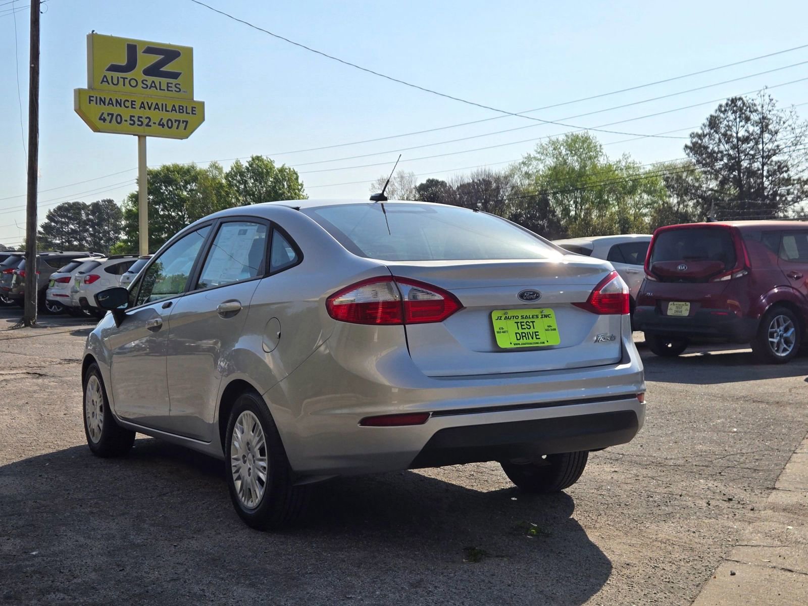 Used 2014 Ford Fiesta S image 4