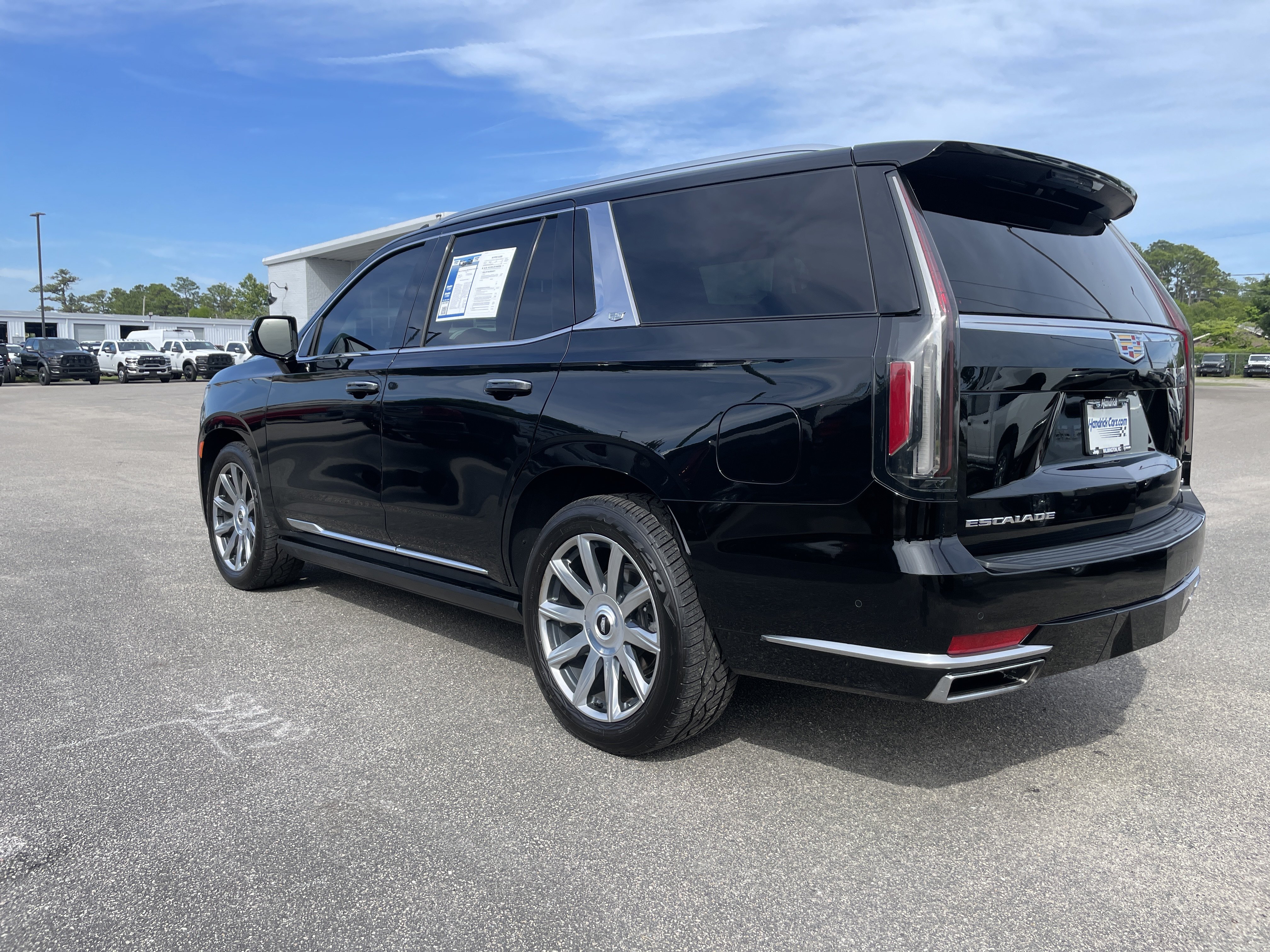 Used 2023 Cadillac Escalade Premium Luxury Platinum w/ LPO, Floor Liner Package AWD/4WD image 7