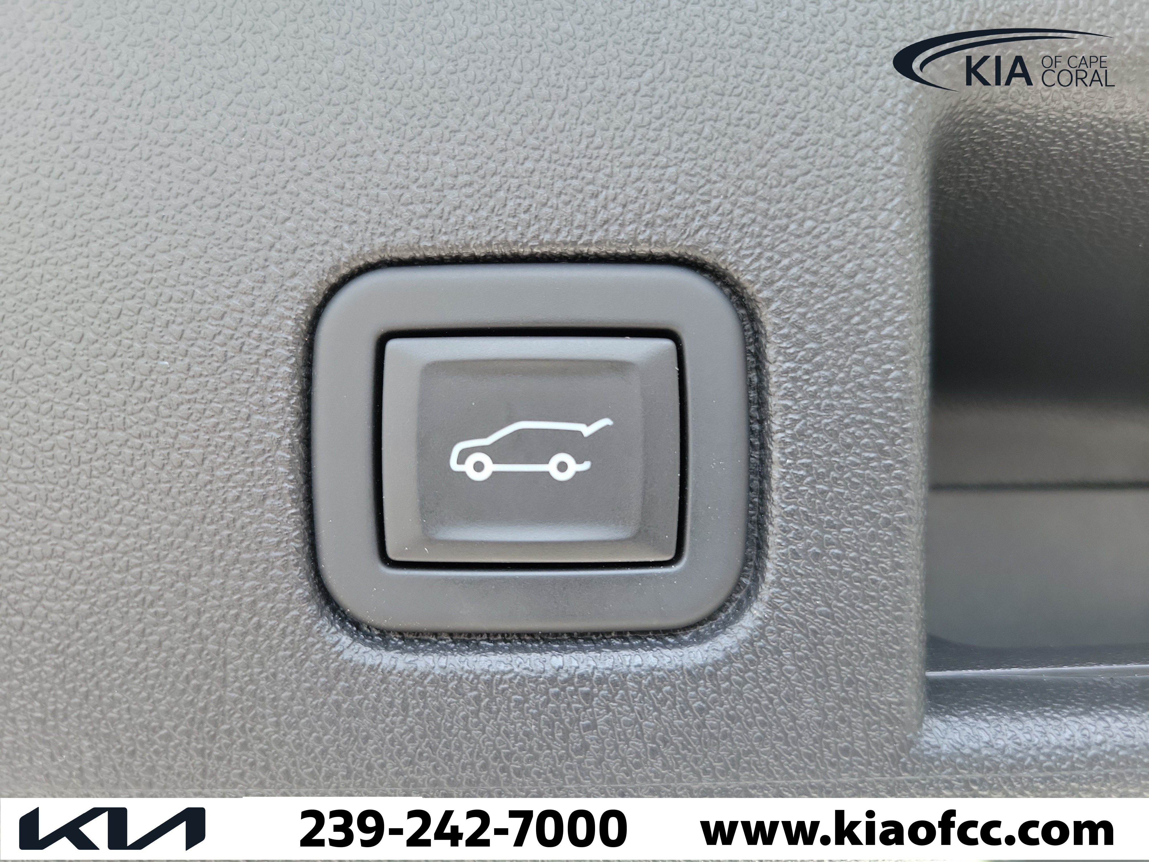 Used 2023 Chevrolet Equinox LT AWD/4WD image 11