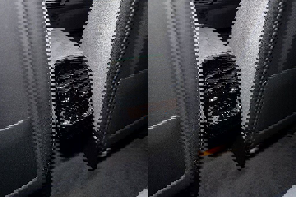 Used 2026 BMW iX xDrive60 w/ M Sport Package image 36