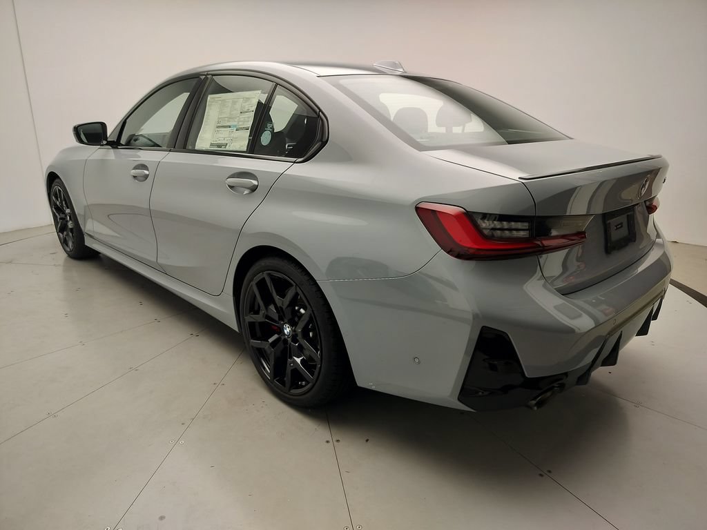 New 2026 BMW 330i Sedan w/ M Sport Package RWD image 4