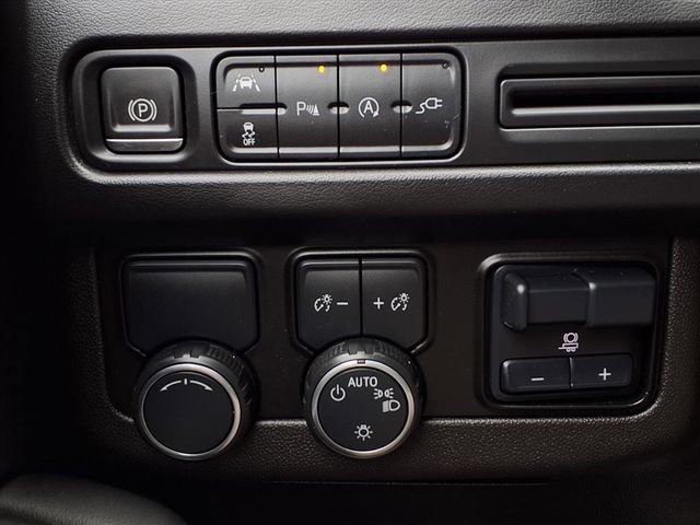 Used 2021 Chevrolet Tahoe LT w/ LT Signature Package image 21