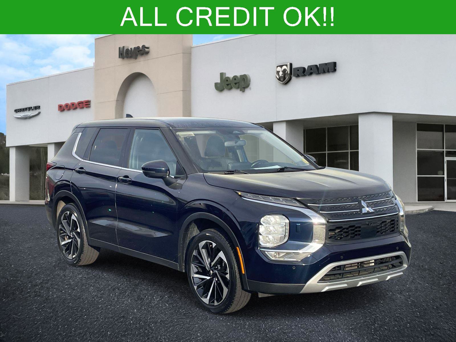 Used 2024 Mitsubishi Outlander SE