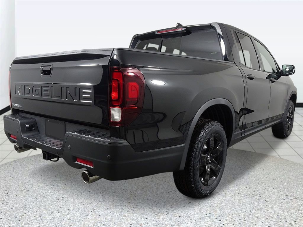 New 2026 Honda Ridgeline Black Edition image 3
