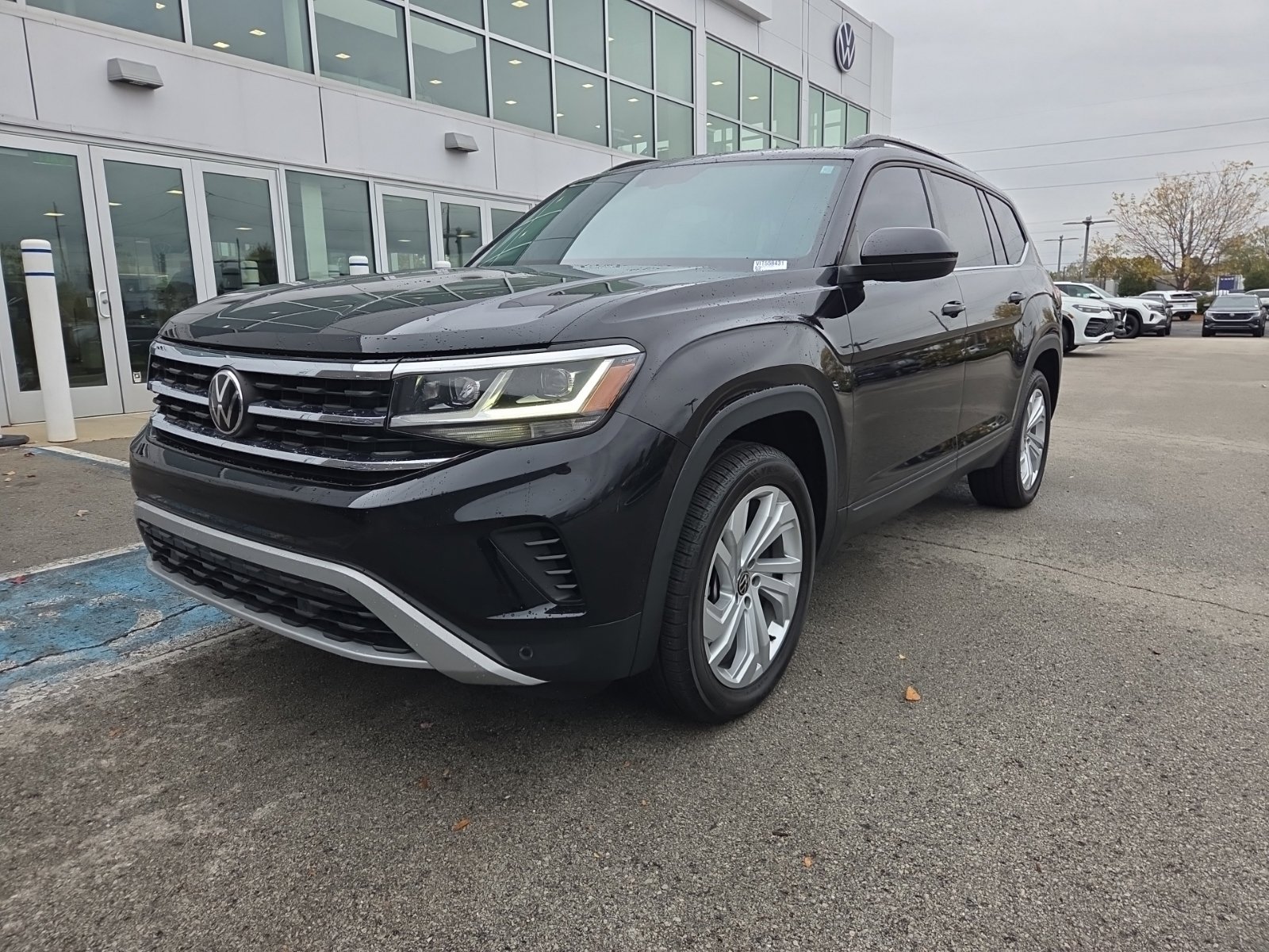 Used 2021 Volkswagen Atlas SE w/ Panoramic Sunroof Package AWD/4WD image 18