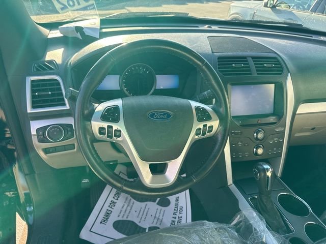 Used 2013 Ford Explorer XLT image 17