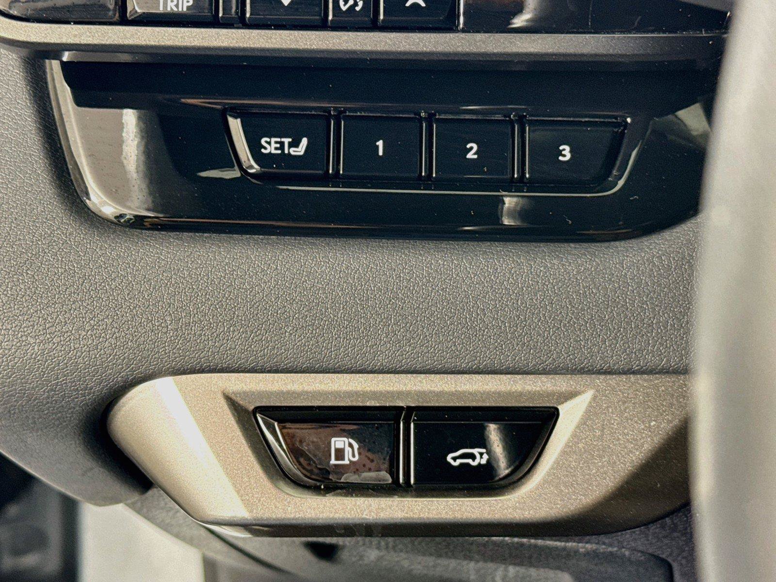 Used 2024 Lexus RX 350 Premium w/ Convenience Package FWD image 16