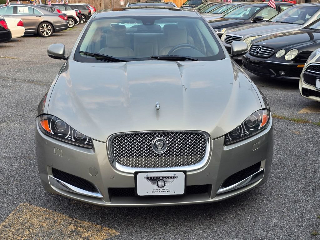 Used 2012 Jaguar XF RWD image 2