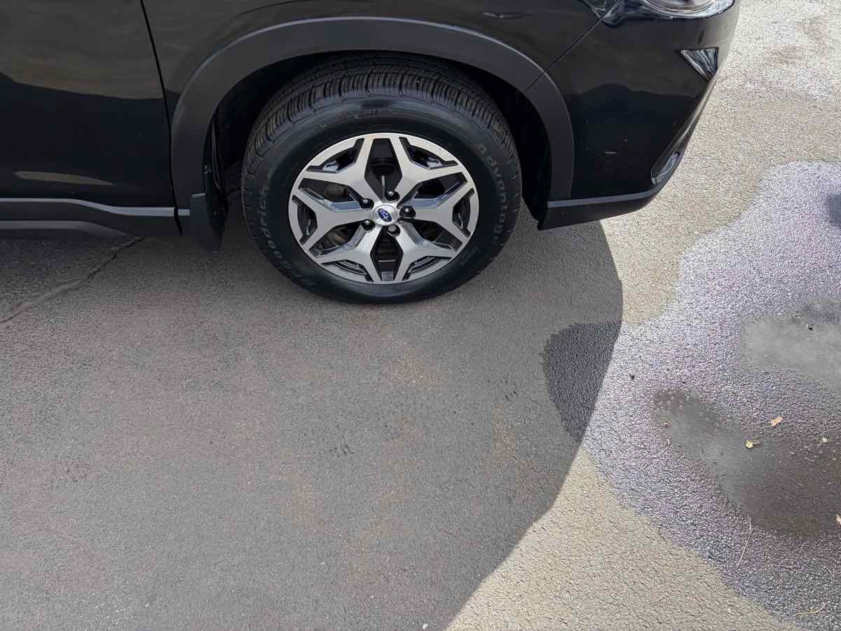 Used 2019 Subaru Forester Premium AWD/4WD image 32