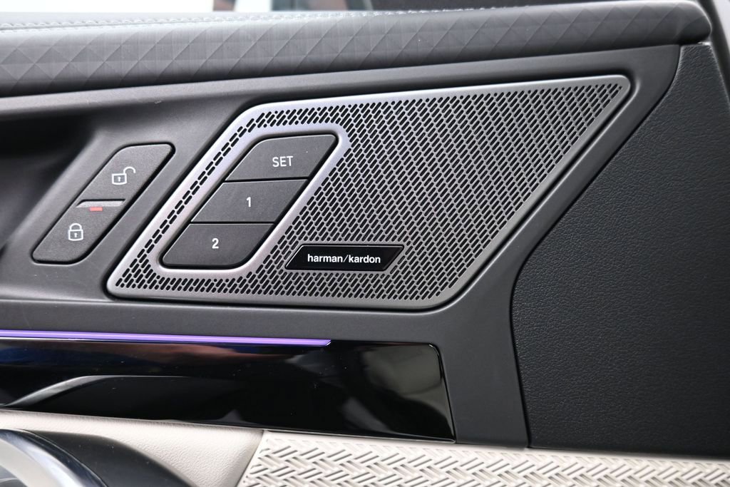 New 2026 BMW X2 xDrive28i w/ Technology Package AWD/4WD image 10