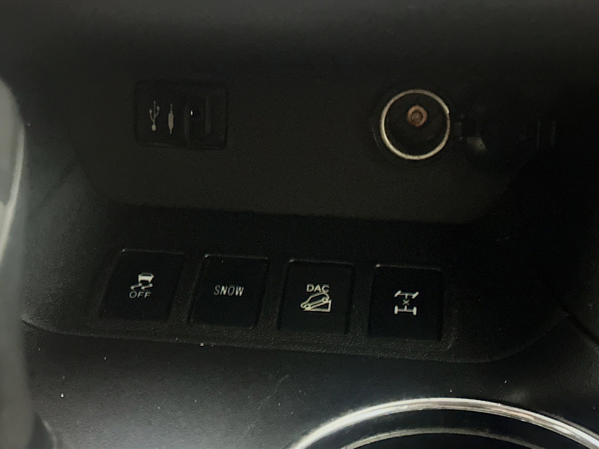 Used 2015 Toyota Highlander XLE image 25