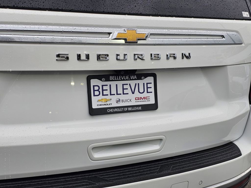 Used 2022 Chevrolet Suburban High Country image 15