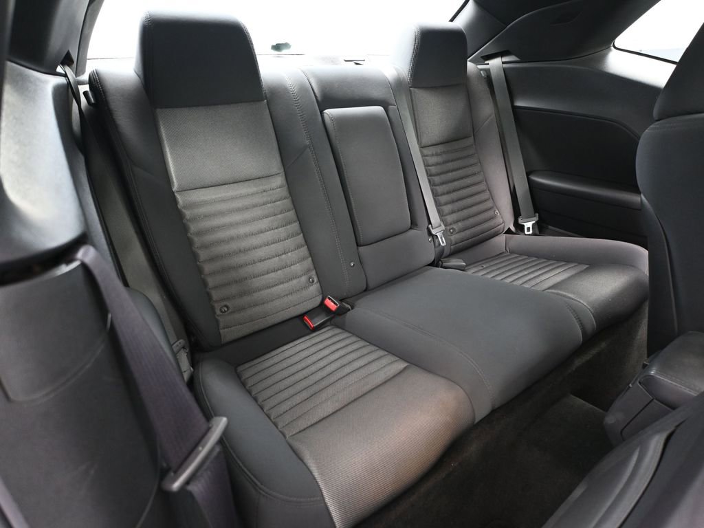 Used 2013 Dodge Challenger R/T image 39