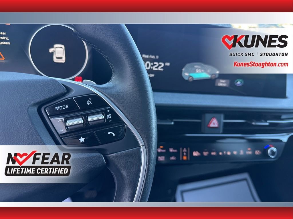 Used 2024 Kia EV6 Wind image 29