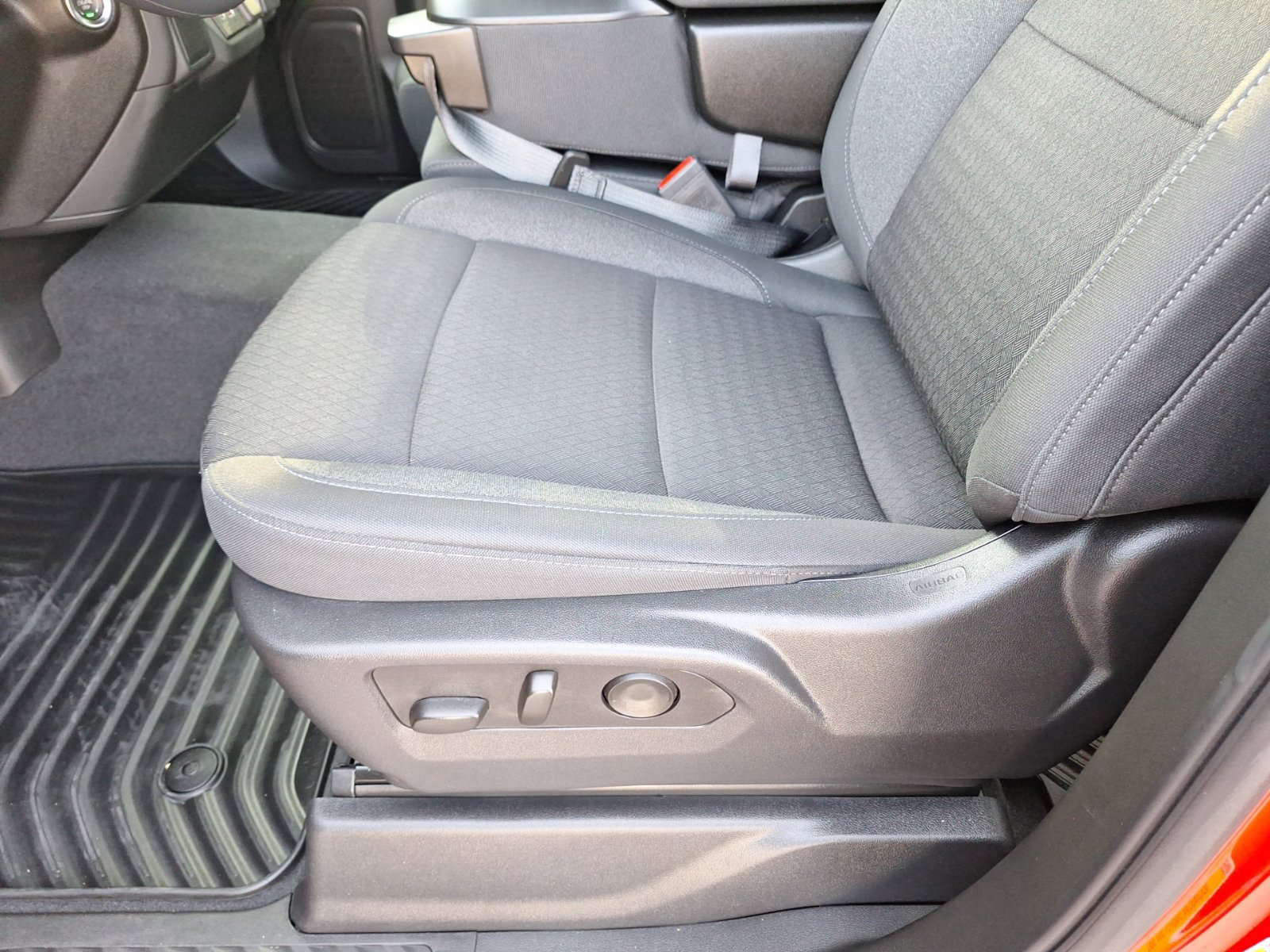Used 2026 Chevrolet Silverado 1500 Custom RWD image 16