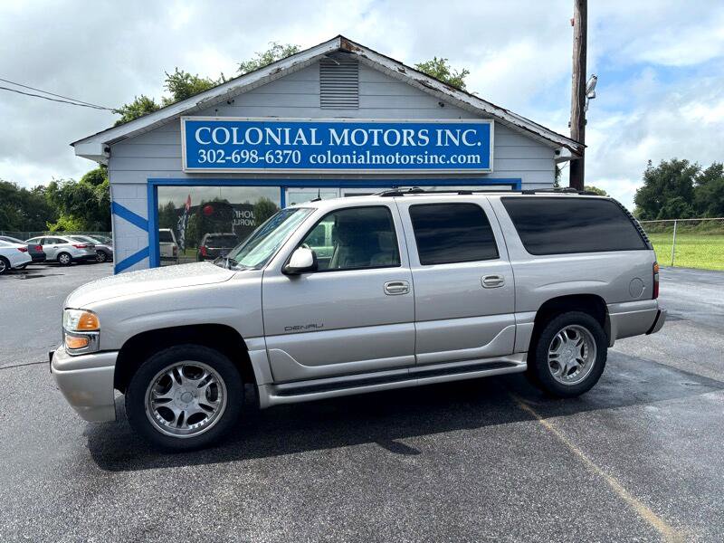 Used 2004 GMC Yukon XL Denali image 1