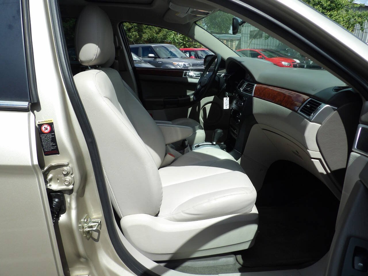 Used 2005 Chrysler Pacifica Touring AWD/4WD image 6