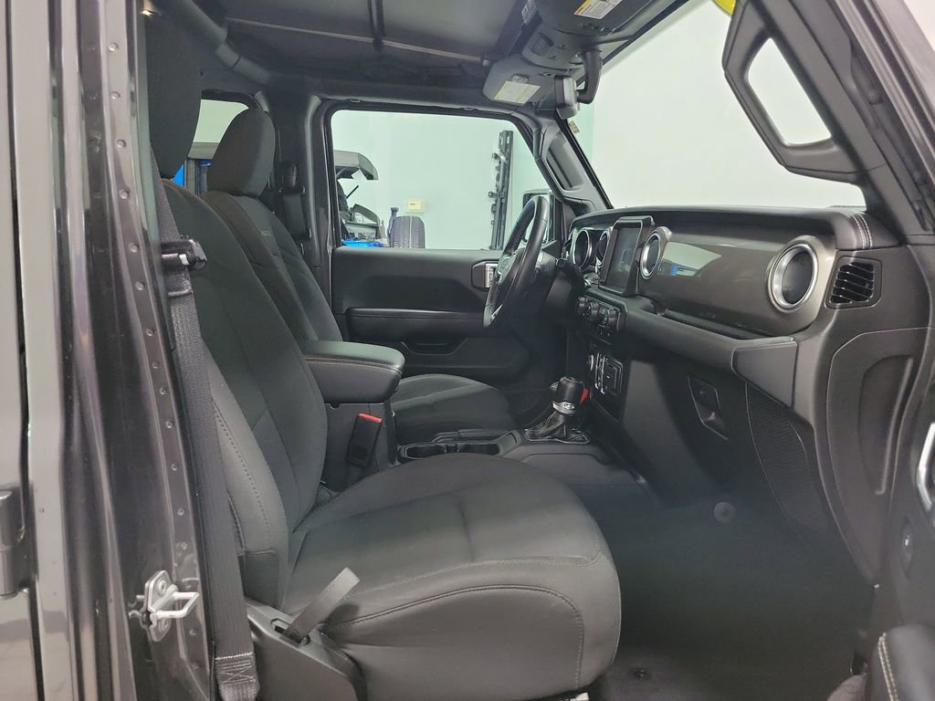 Certified 2022 Jeep Wrangler Unlimited Sahara AWD/4WD image 13