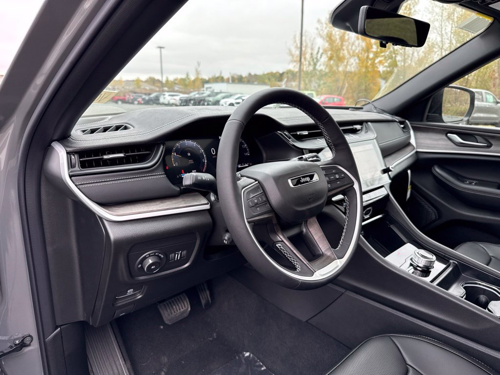 New 2027 Jeep Grand Cherokee L Limited AWD/4WD image 29