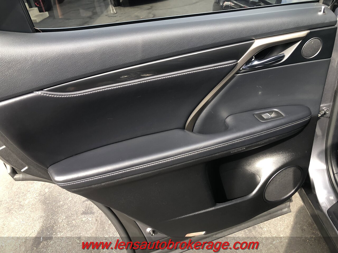 Used 2019 Lexus RX 350 FWD w/ Accessory Package image 18