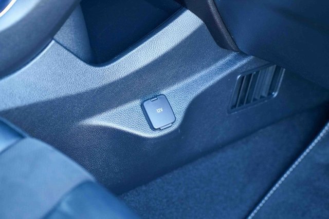 Used 2022 Ford Edge ST image 19