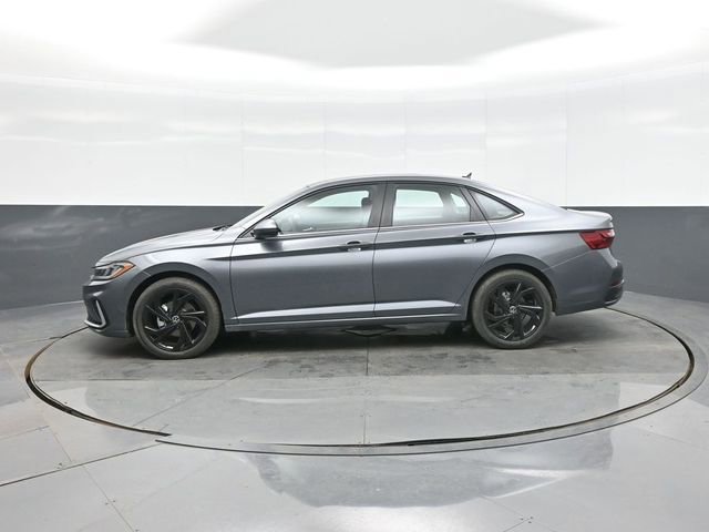 New 2026 Volkswagen Jetta SE FWD image 4