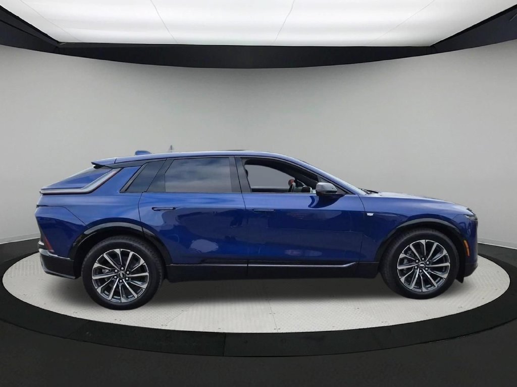 New 2027 Cadillac Lyriq Sport RWD image 6