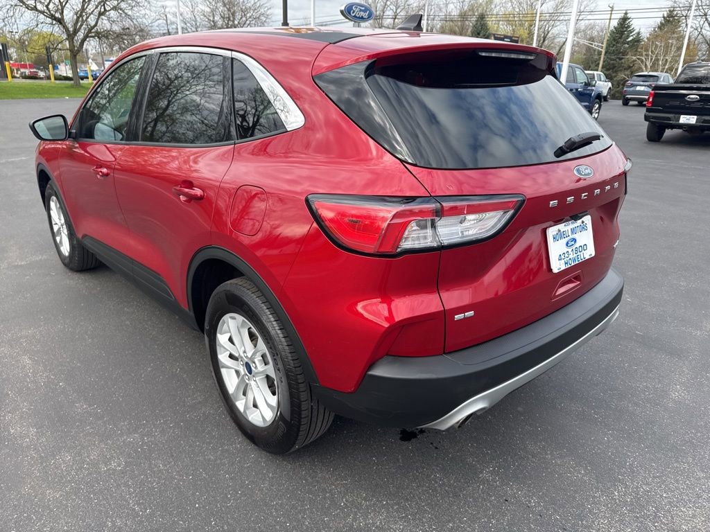 Used 2022 Ford Escape SE w/ Cold Weather Package AWD/4WD image 5