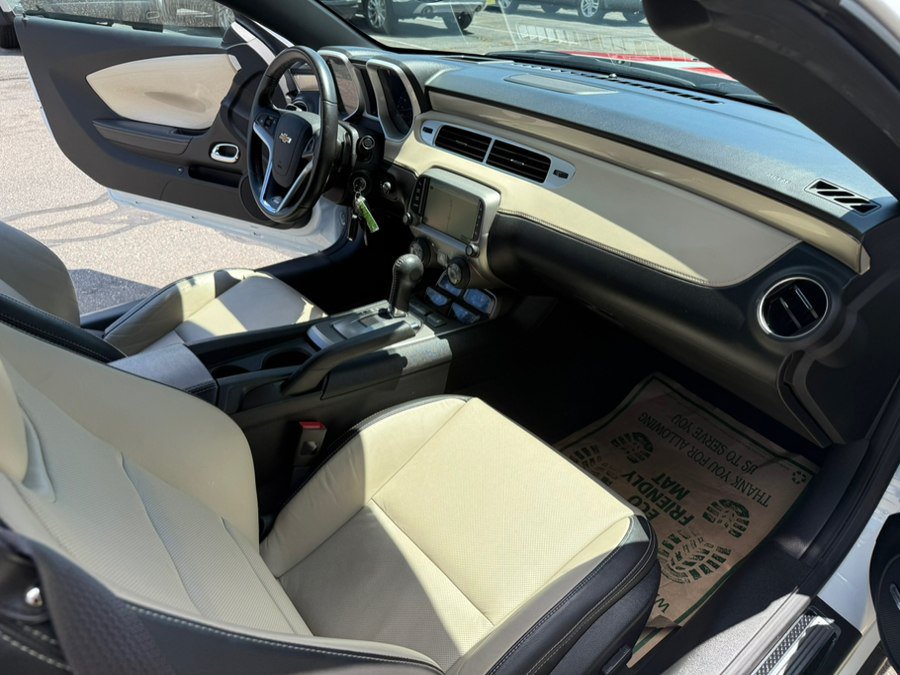 Used 2015 Chevrolet Camaro SS w/ RS Package RWD image 20