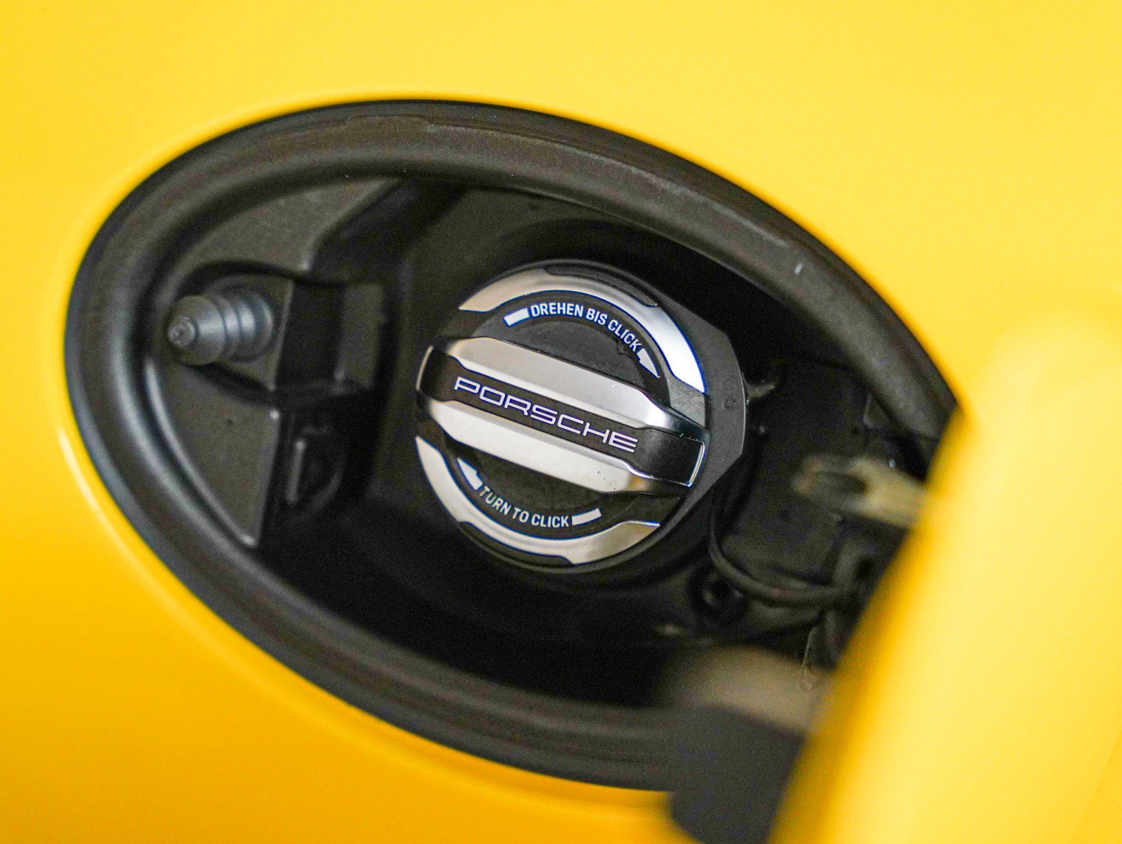 Used 2025 Porsche 718 Boxster Spyder RS image 30