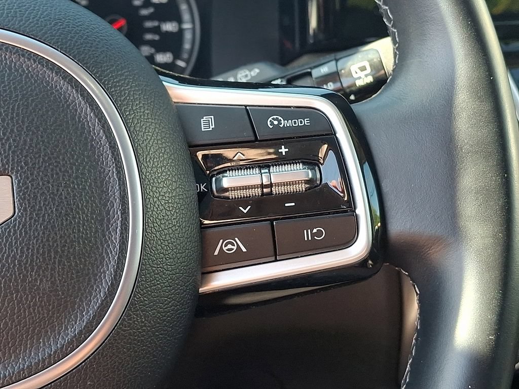 Certified 2022 Kia Sorento S w/ Panoramic Sunroof Package AWD/4WD image 27
