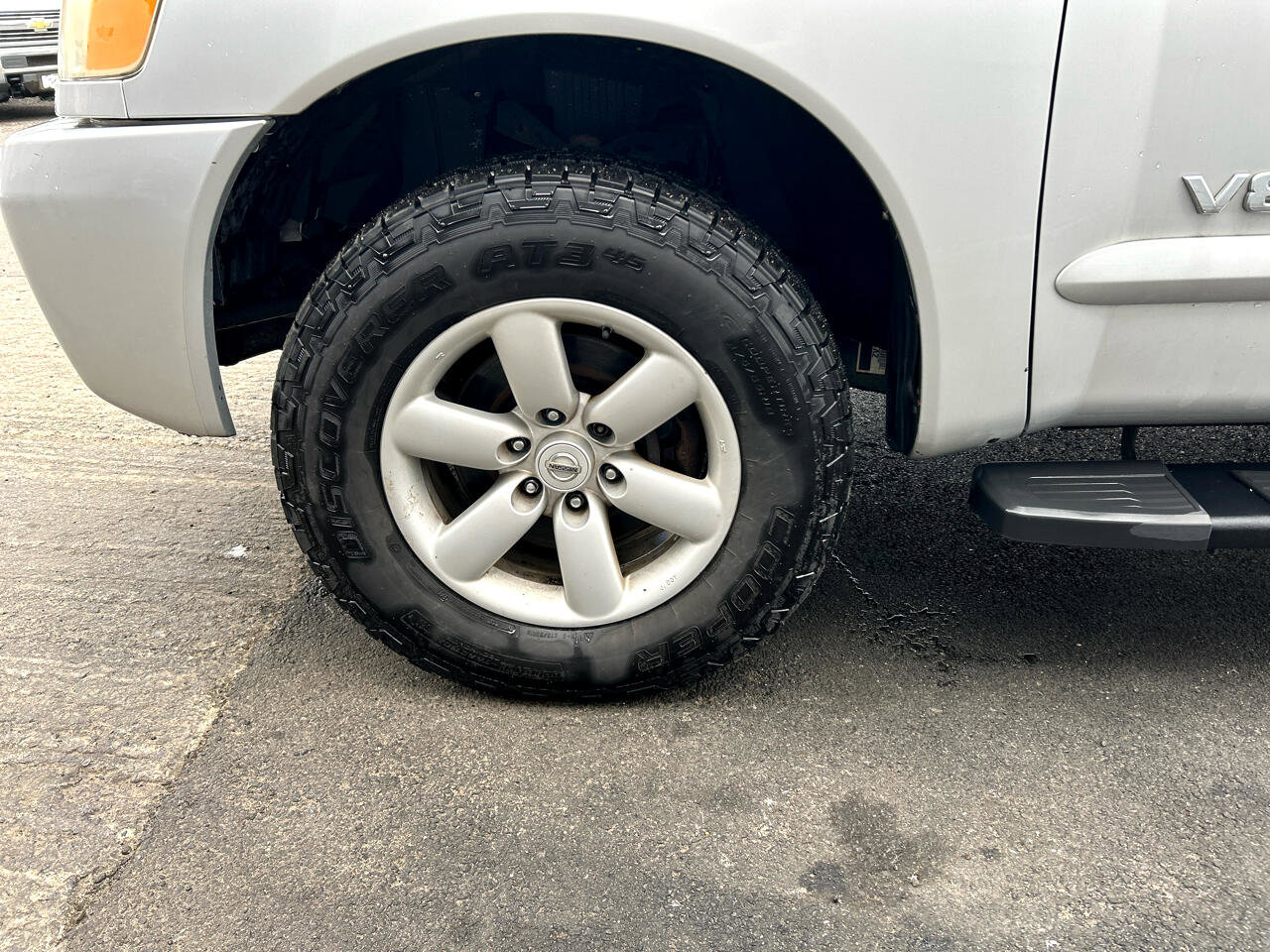 Used 2012 Nissan Titan SV image 16