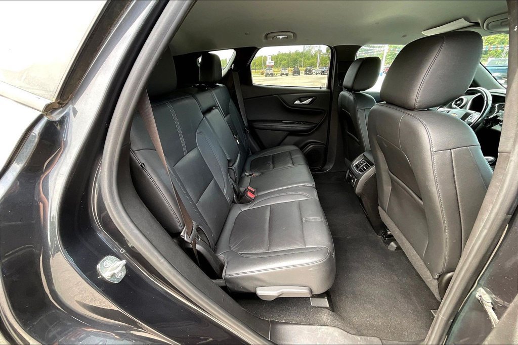 Used 2022 Chevrolet Blazer LT w/ Sound & Technology Package FWD image 24