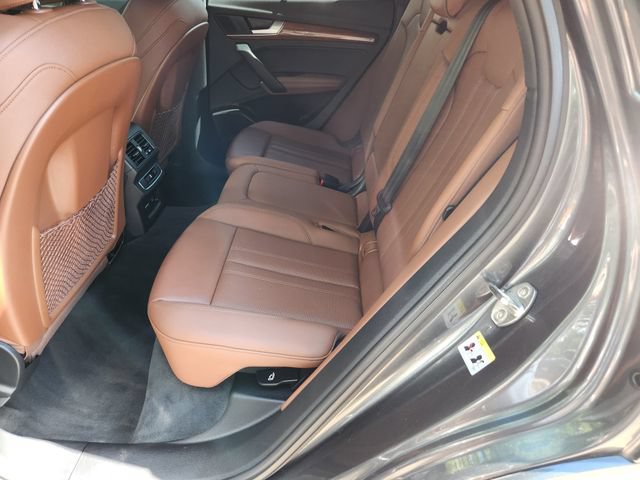 Used 2022 Audi Q5 e Premium Plus AWD/4WD image 28