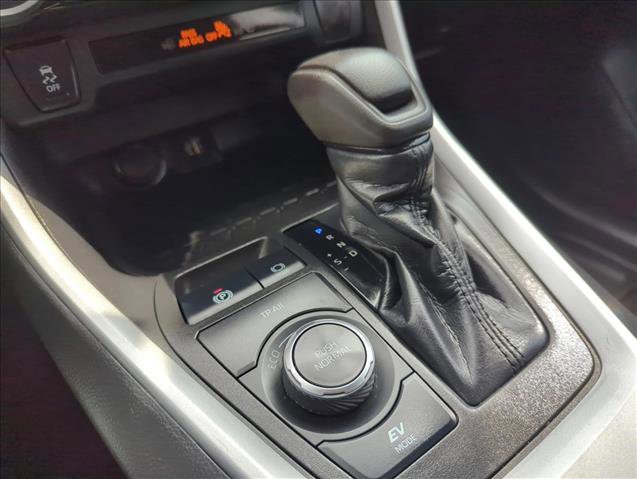 Used 2023 Toyota RAV4 LE image 13