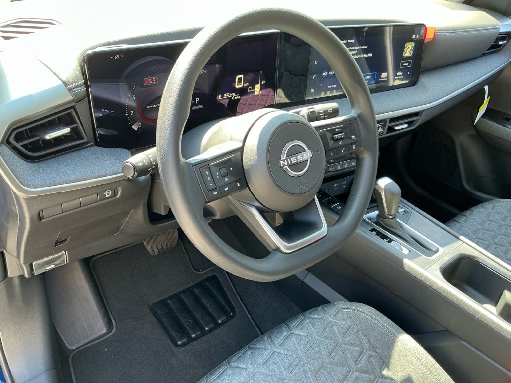 New 2027 Nissan Kicks SV w/ Cold Weather Package FWD image 31