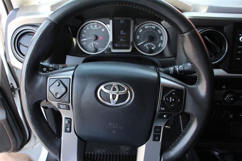 Used 2019 Toyota Tacoma SR5 AWD/4WD image 34