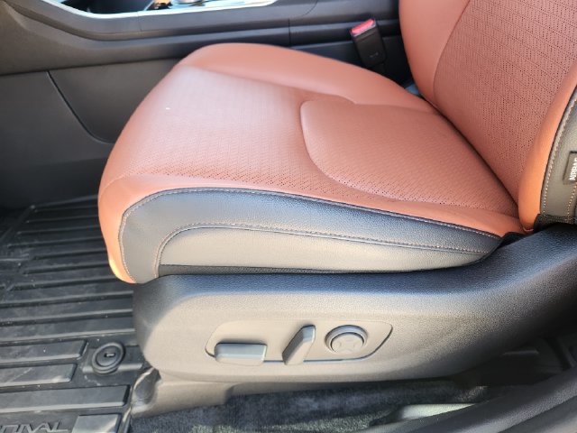 Certified 2026 Kia Carnival SX Prestige FWD image 26