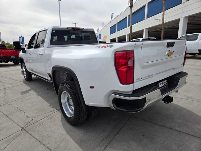 Certified 2024 Chevrolet Silverado 3500 LTZ w/ LTZ Plus Package image 4