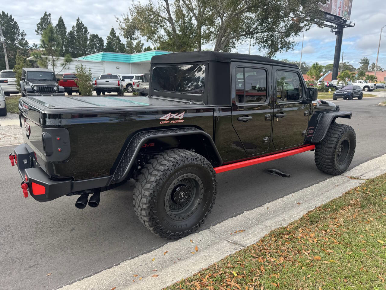Used 2021 Jeep Gladiator Rubicon w/ Dual Top Group image 3