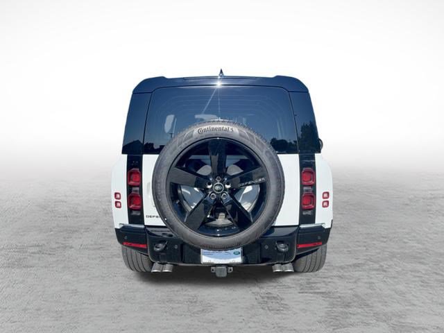 Certified 2025 Land Rover Defender 110 X-Dynamic SE AWD/4WD image 6